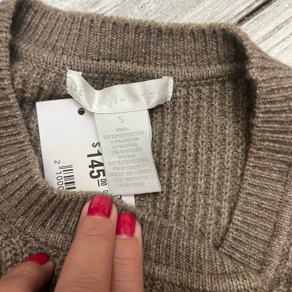 Brown Ruffle Sleeve Sweater - Picture 4 of 4